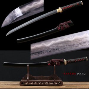 Wakizashi en Acier plié laminé avec hamon (trempé à l'argile) extrêmement tranchant