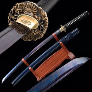 Katanas japonais en acier plié bleu trempé à l'agile. Tsuba motif chrysanthème en laiton